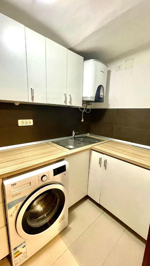 Ultracentral Apartment Arad Bagian luar foto